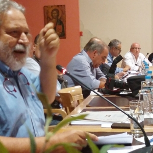 Αντωνακάκης: “Aμέλεια 7 χρόνια από τον δήμο - Οι Προέδροι ομίλων εισπράτουν πολλά λεφτά από τη μαρίνα