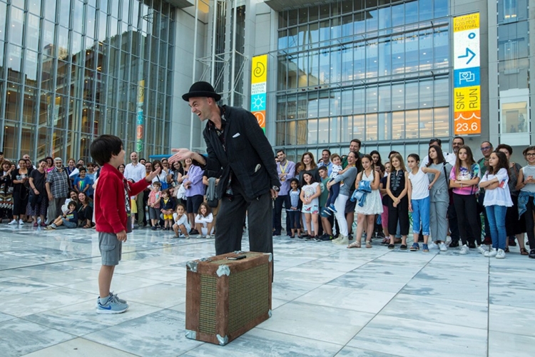 Κέντρο Πολιτισμού: Κυριακή με αστέρες του τσίρκου, καγιάκ και πίστα αναρρίχησης